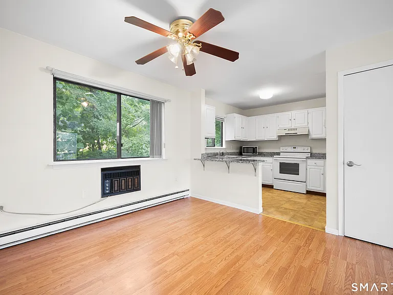 60 Lawn Ave #24 — Photo 9