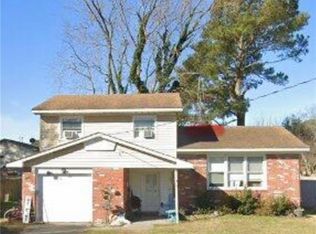 453 W Plantation Rd, Virginia Beach, VA 23454