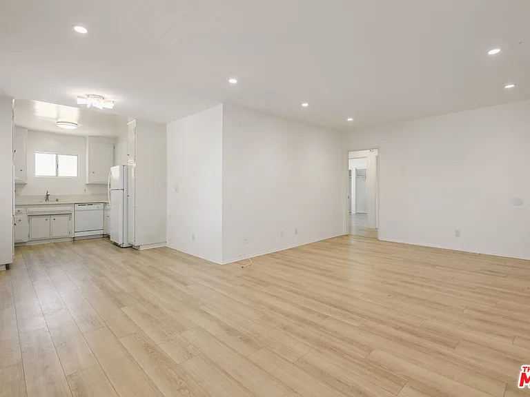 2803 Arizona Ave #11 — Photo 5