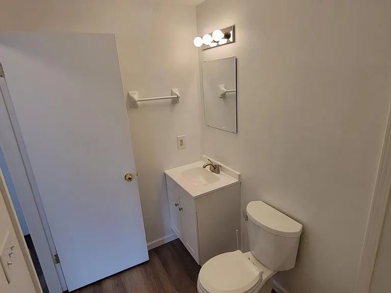 1529 Miami Ave — Photo 9
