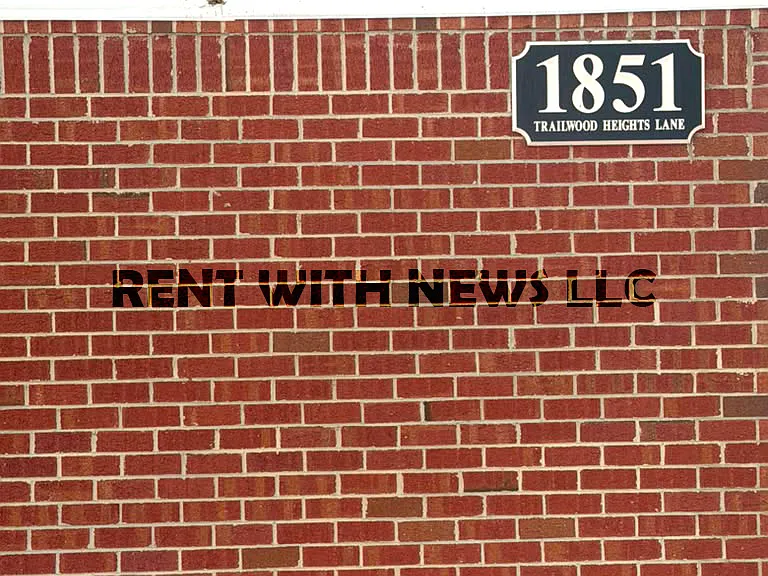 1851 Trailwood Heights Ln #104 — Photo 3