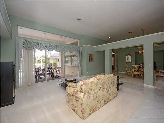 5th image of 4290 SW Brookside Dr
