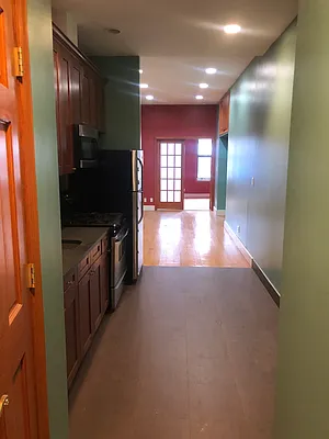 Rented by Batra Group Inc | media 14