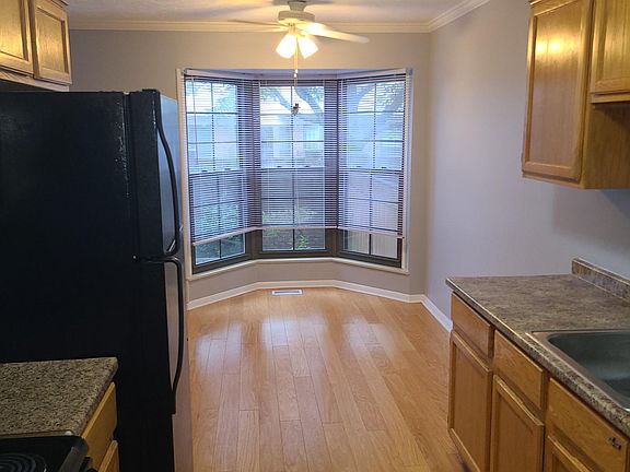 4th image of 22329 Peachtree