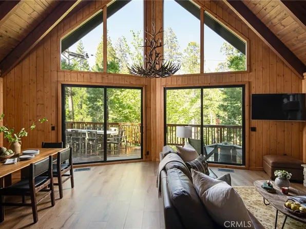 240 Blue Lake Rd, Lake Arrowhead, CA 92352