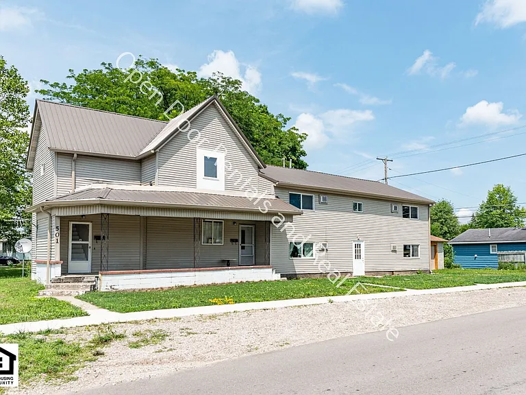 501 N Broadway St — Photo 7