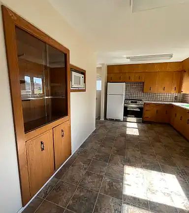 5th image of 838 Prairie Ave #1A