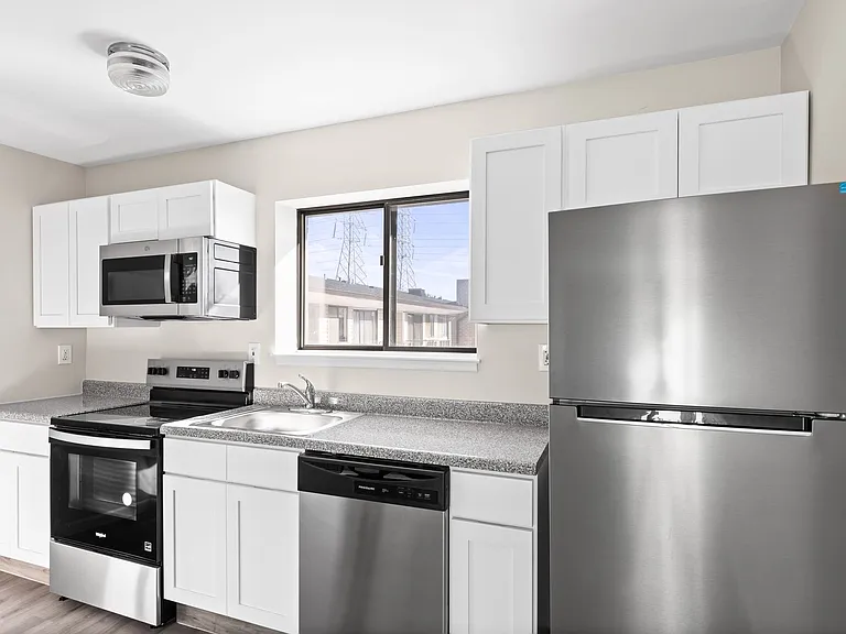 3 Tremont Pl #553-561 — Photo 4