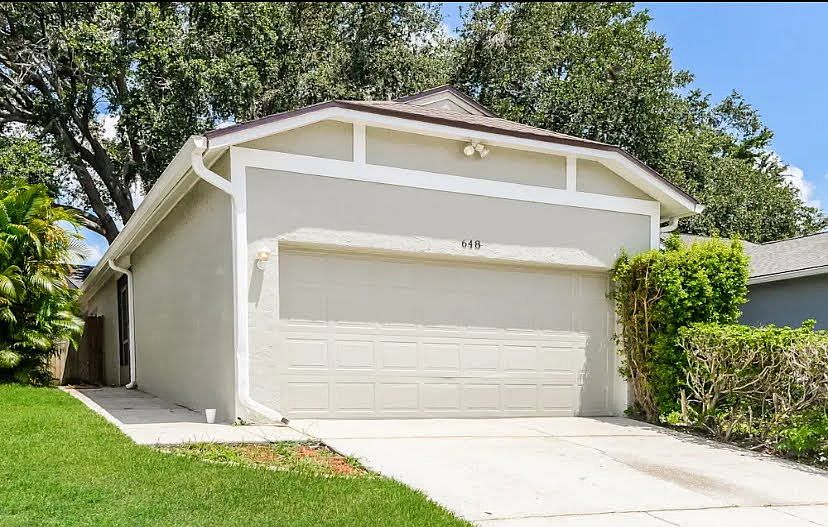 1st image of 650 Lake Dexter Cir #1