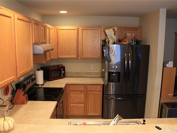 4th image of 1925 NE Green Glen Ln