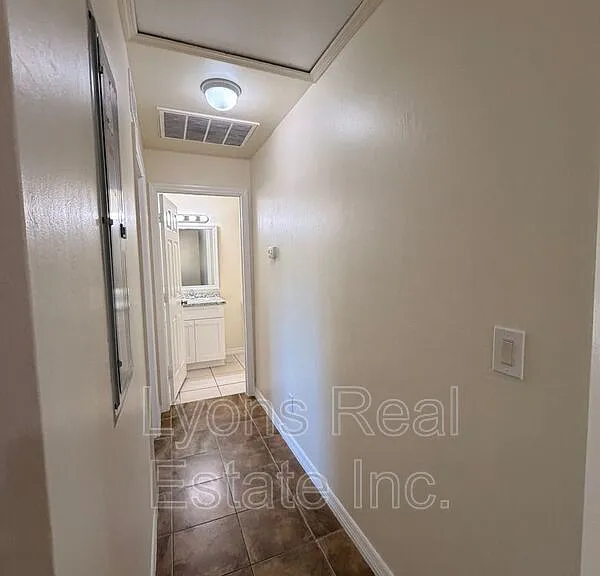 764 Gallo Ave S — Photo 20