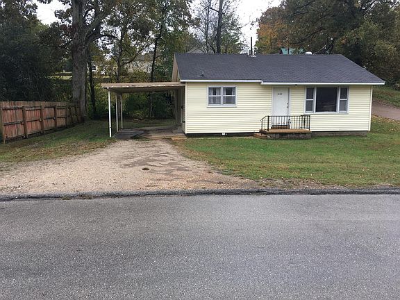 2nd image of 1024 Hickory St