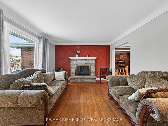 5th image of 788 Meadowood Rd