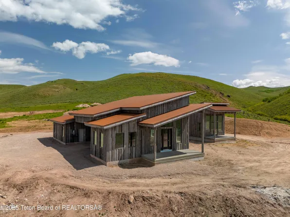 2410 Smokey Canyon Rd, Auburn, ID 83111