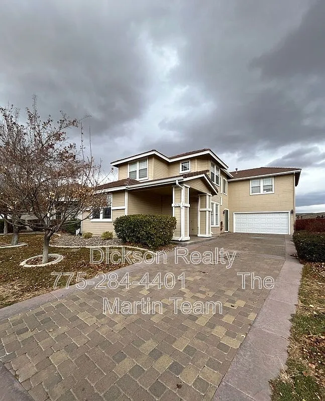 2760 Arrowsmith Dr photo 1