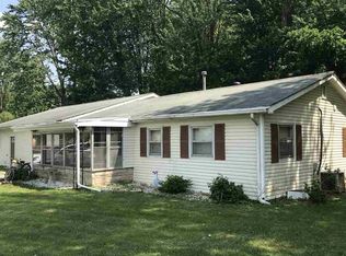 912 E Arthur St, Warsaw, IN 46580