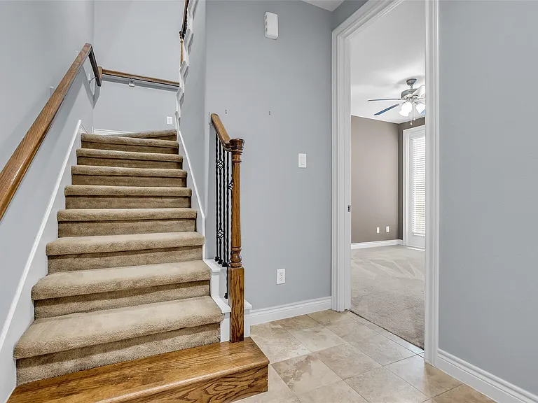 5724 Kansas St — Photo 2