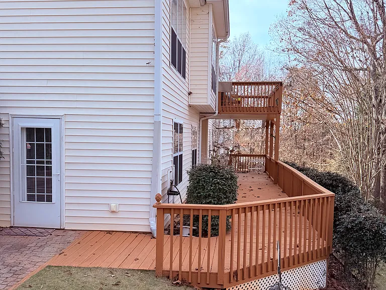 Private Entrance and Deck