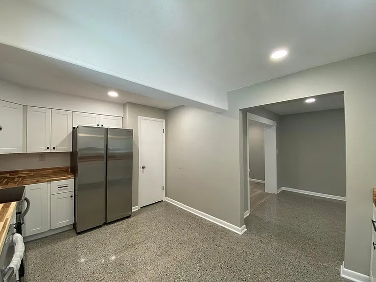 400 Argyle Ct — Photo 6