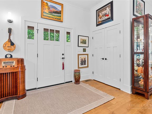 4th image of 142 Highland Cove