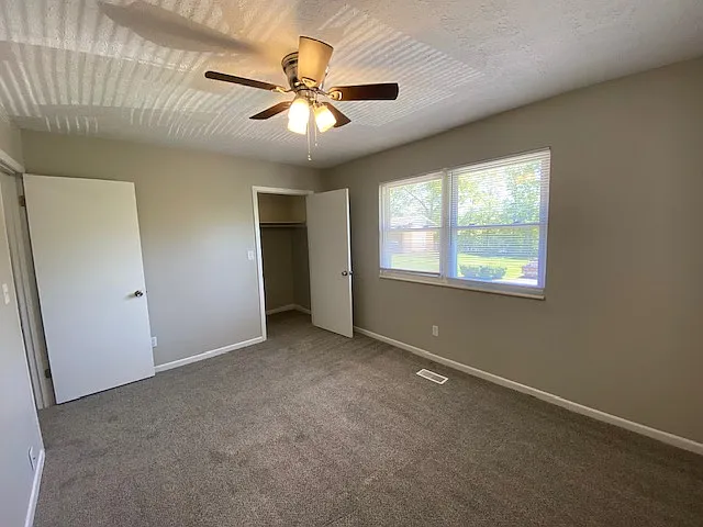 912 Naomi Dr — Photo 11