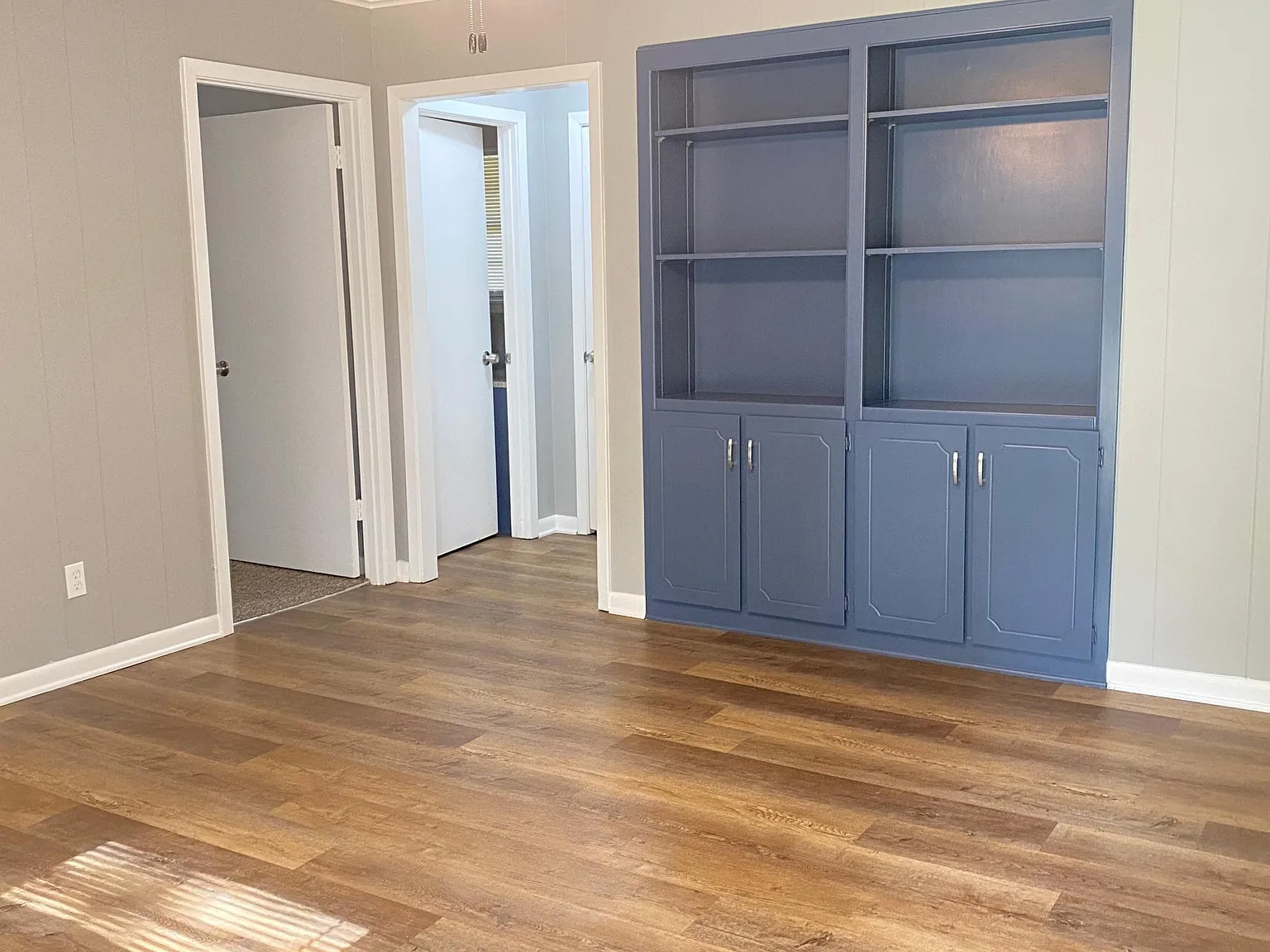 4008 Dellwood Ave — Photo 2