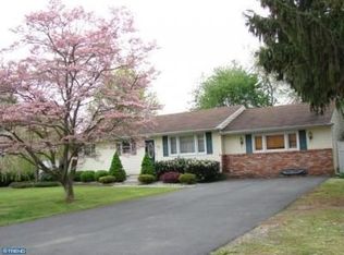 92 Chesterfield Rd, Chesterfield, NJ 08515