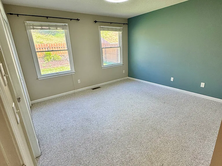 1200 King Edwards Way — Photo 16