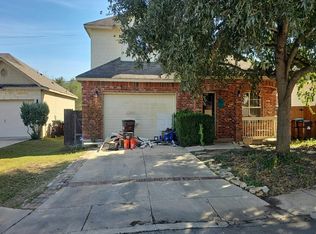 7714 Bit Cir, Elmendorf, TX 78112
