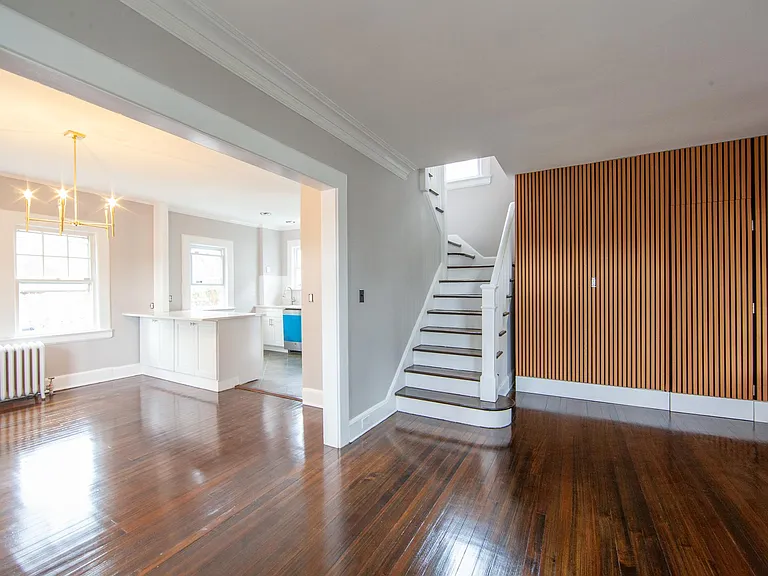 34 Willow St — Photo 3