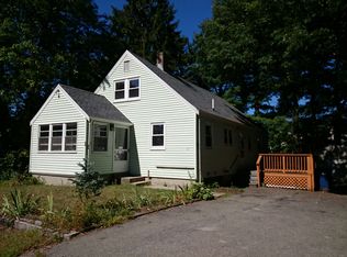 11 Farragut St, West Roxbury, MA 02132