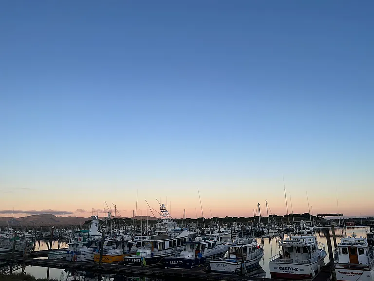 The Port of Ilwaco is a quick walk away.