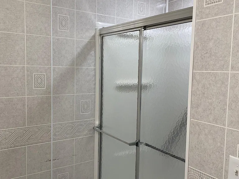 Full Bath2