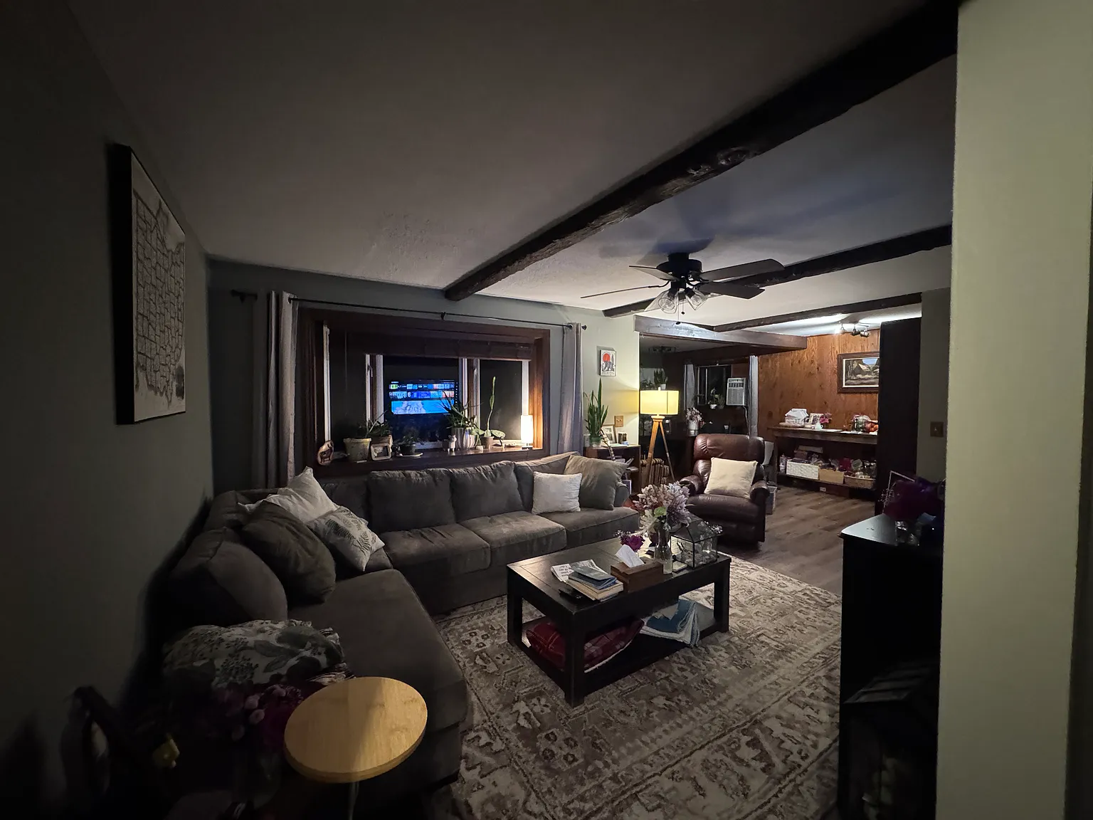 3 bed, 1110 sqft, $1,900 — Photo 1