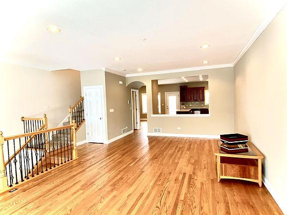4th image of 260 Regency Ct Unit B