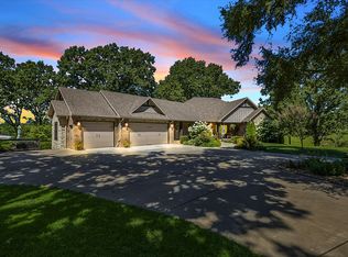 715 Goldenrod Rd, Ozark, MO 65721