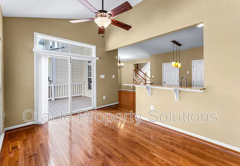 7550 Maidenhead Dr — Photo 13