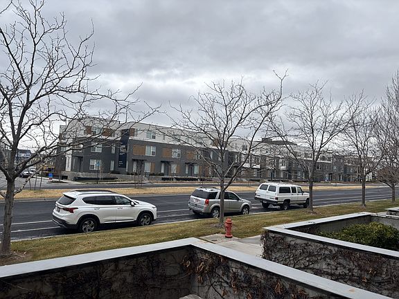 4th image of 4602 S Jordan Pkwy