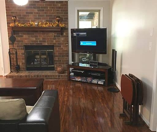 3rd image of 335 Candlewood Dr