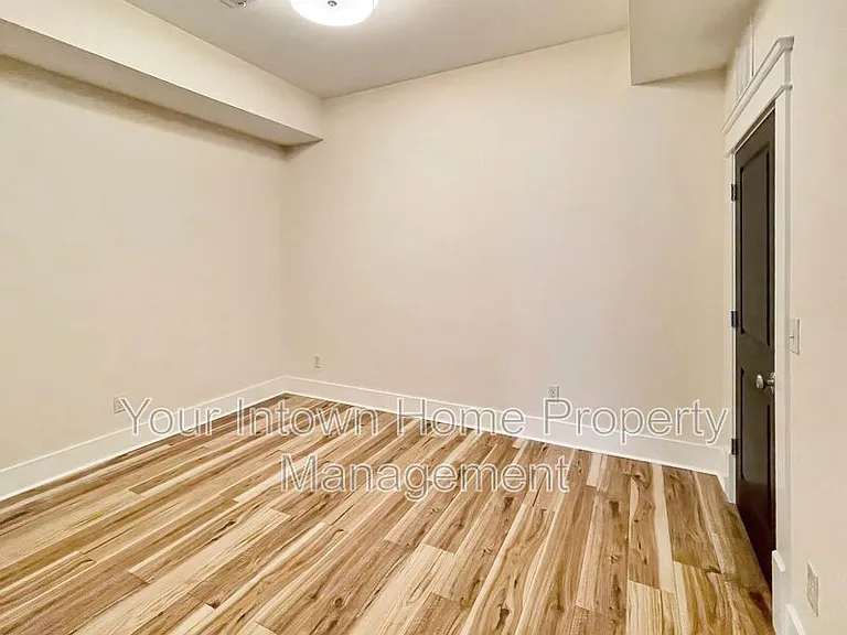 1867 Gordon Mnr NE — Photo 10