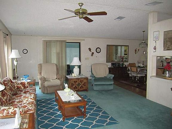 3rd image of 2416 Windermere Ln