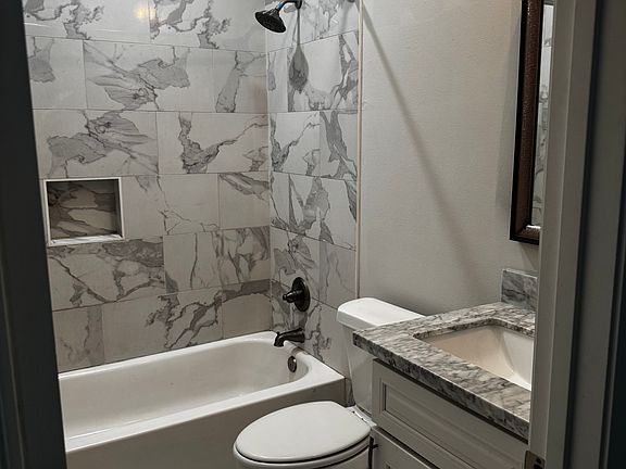 5th image of 1973 N Galvez St #1