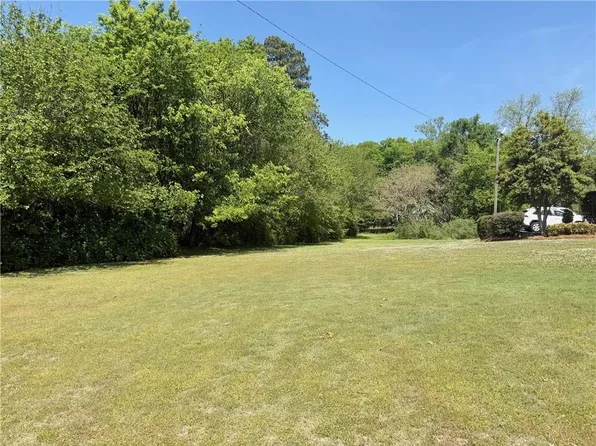 207 W Main St, Adairsville, GA 30103