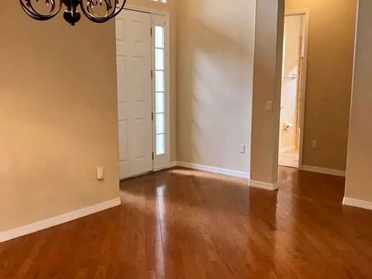 538 Newhall Ln — Photo 9