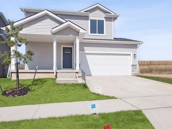 1709 Gordon Ct, Norwalk, IA 50211