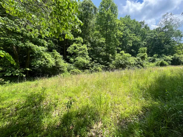 400 Old House Rd, West Liberty, KY 41472