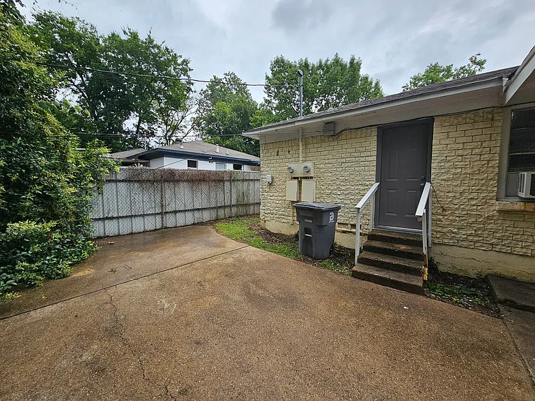 6403 Hollis Ave — Photo 8