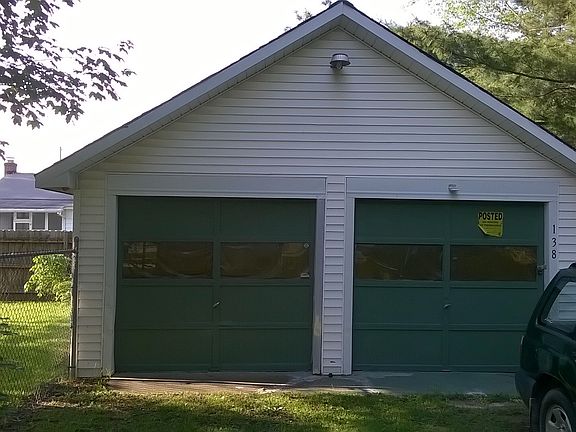 3rd image of 138 Boardman Blvd