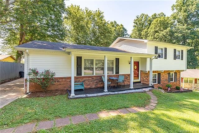 1st image of 101 Kela Ct