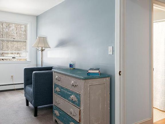 3rd image of 63 Fletcher St #1